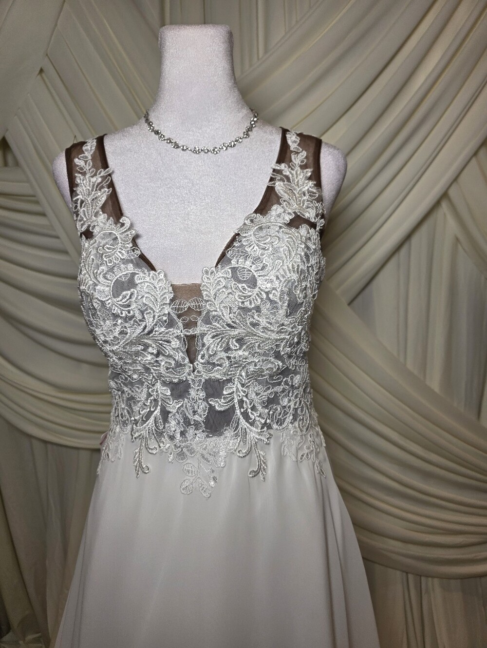 Azazie White Lace Appliqué A-Line Wedding Gown - Picture 13 of 14